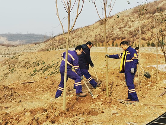 不負好春光  礦山添新綠